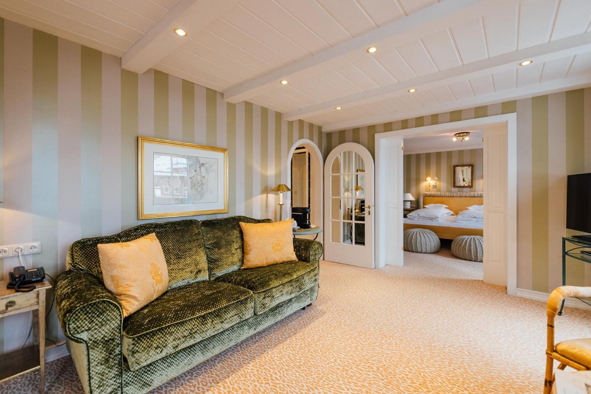 Hotel Edelweiss Zuers Bagian luar foto