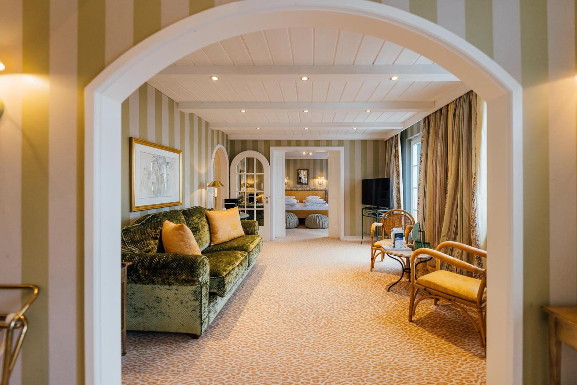 Hotel Edelweiss Zuers Bagian luar foto